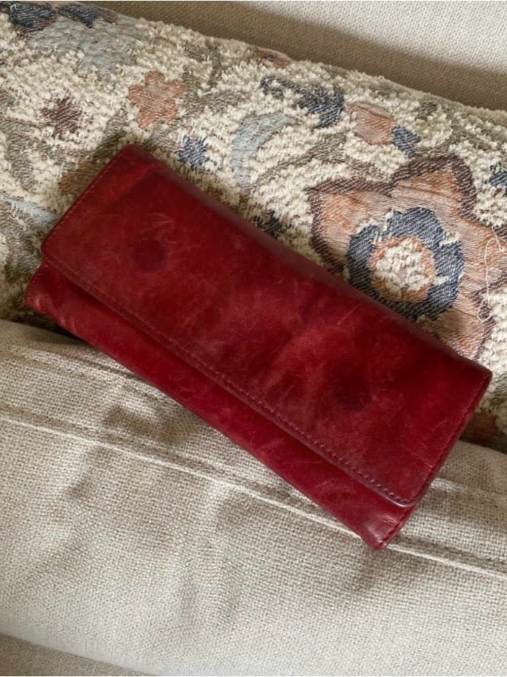 Hobo Wallet Red ( Preowned)